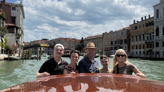 Venice: Semi-Private Murano & Burano Islands Experience
