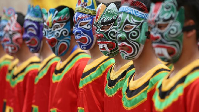 Lawatan Sehari ke Kota Chiyou Jiuli + Galeri Sungai Wujiang Gongtan [Sewaan Peribadi 2-8 Orang & Penghantaran Pintu ke Pintu]