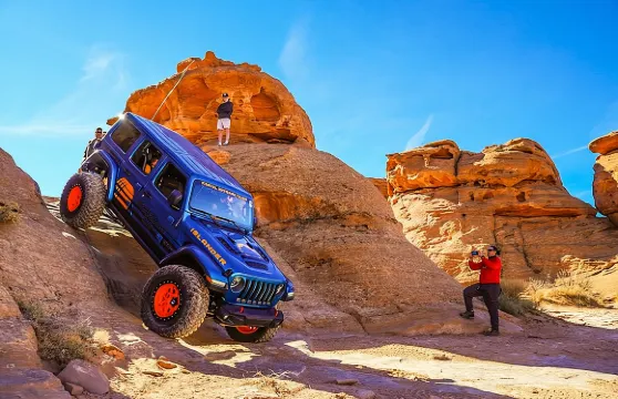 在猶他州摩押體驗越野私人吉普車探險之旅