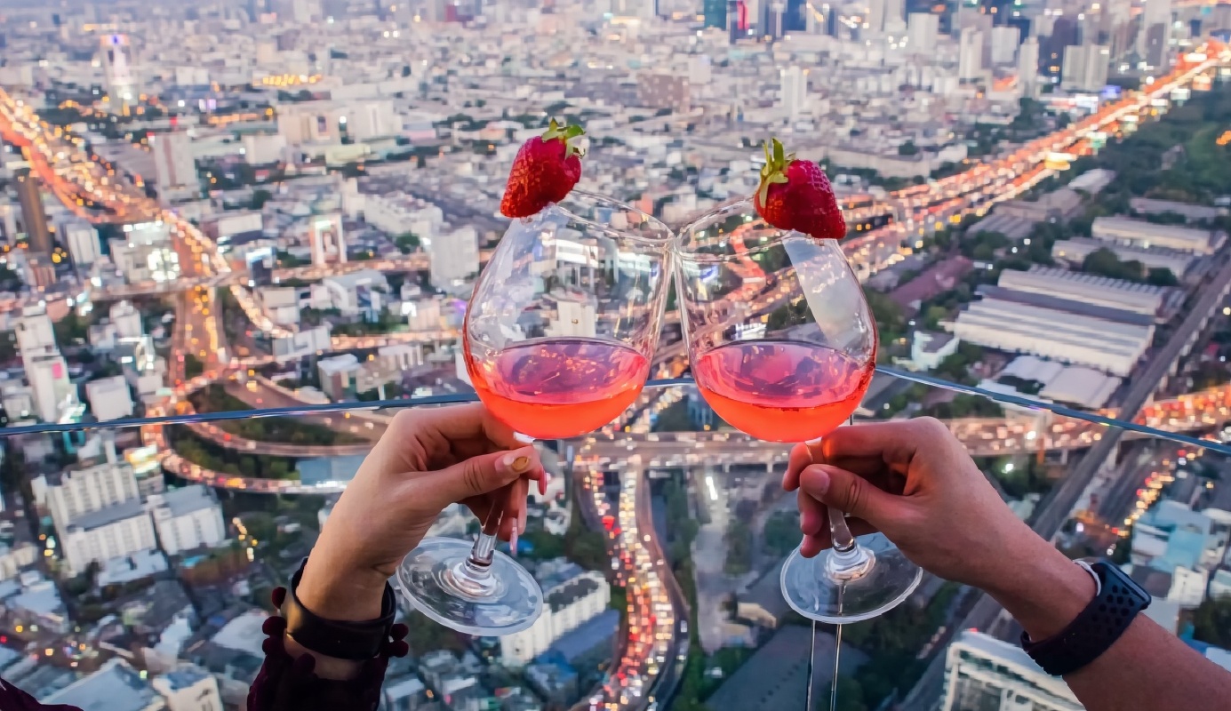 โรงแรมใบหยกสกาย Baiyoke Sky Hotel