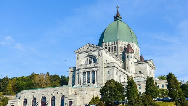The Full-Day small-group comprehensive tour of Montreal