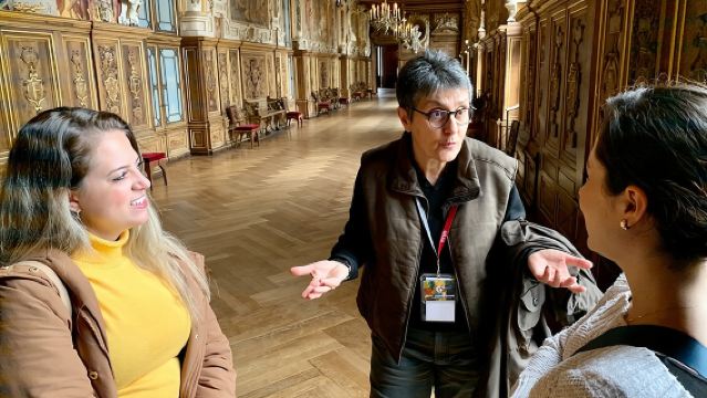 Tour en grupo privado por el Palacio de Fontainebleau con billete de entrada sin colas