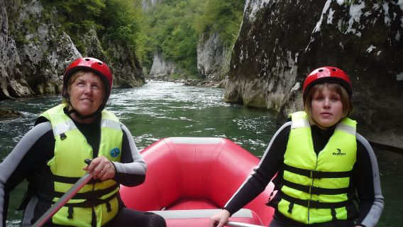 Từ Mostar: Cuộc phiêu lưu chèo bè trên sông Neretva kèm bữa ăn