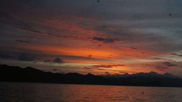 Ареналь: Вечерний круиз с самогоном