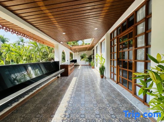 Roys Villa Photo 3