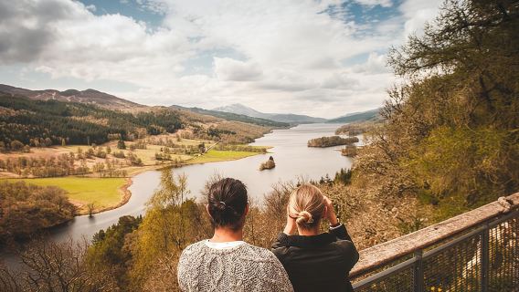 Highland Lochs, Glens & Whisky Day Tour Including Admission