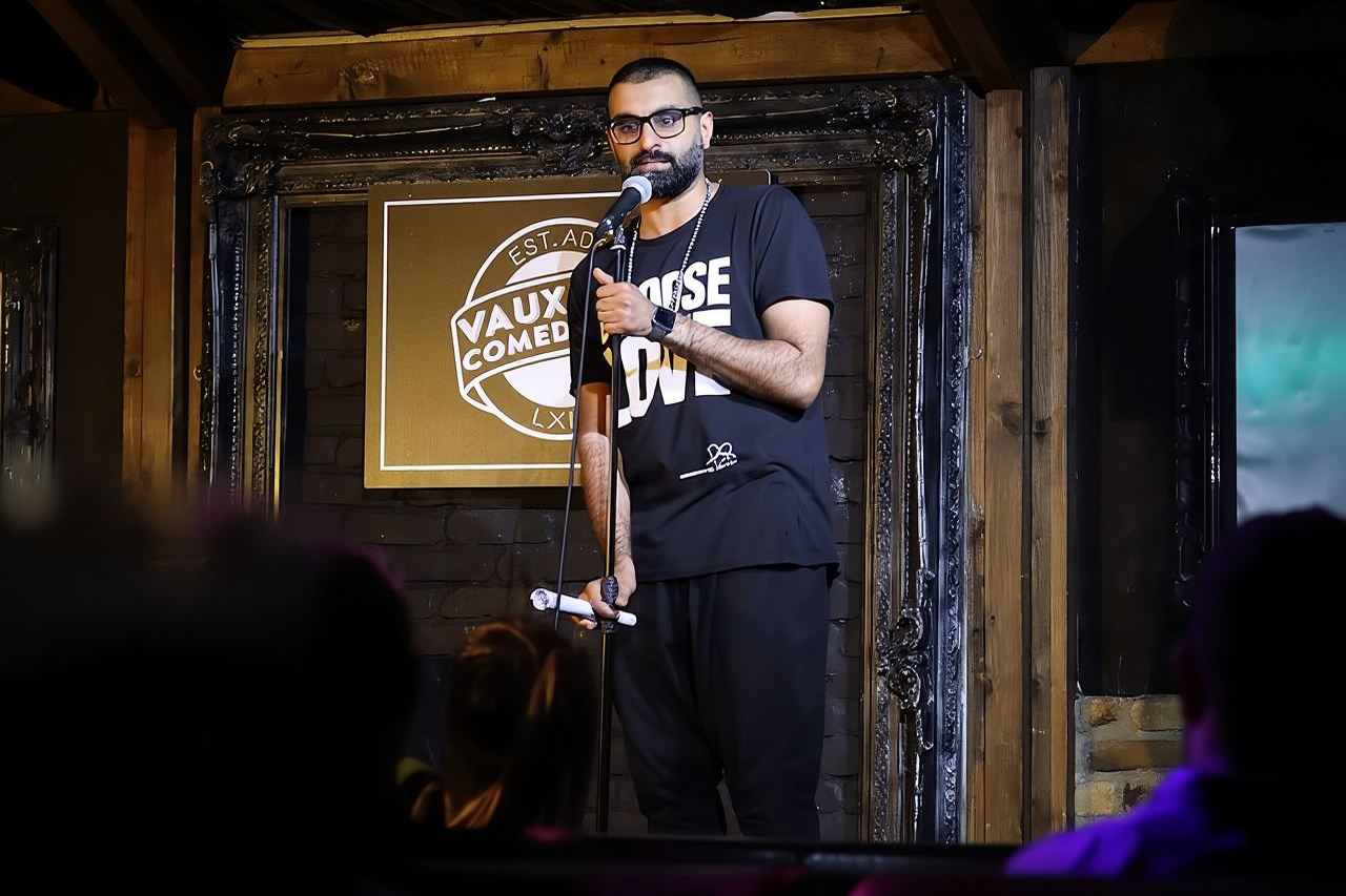 Lo mejor en Stand Up Comedy - Espectáculos de comedia todas las noches de la semana