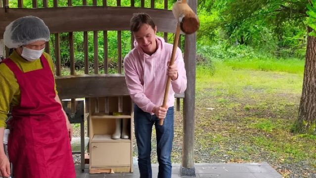 Make Artisan Mochi and Paper in Kyoto