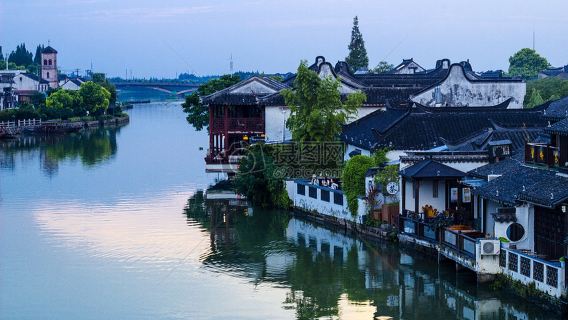 ทริปช้อปปิ้งหนึ่งวันไป Zhujiajiao และ Global Harbor ในเซี่ยงไฮ้ (ขึ้นไปชั้น 52 เพื่อชม "ชุดสามชิ้น" ของเซี่ยงไฮ้)