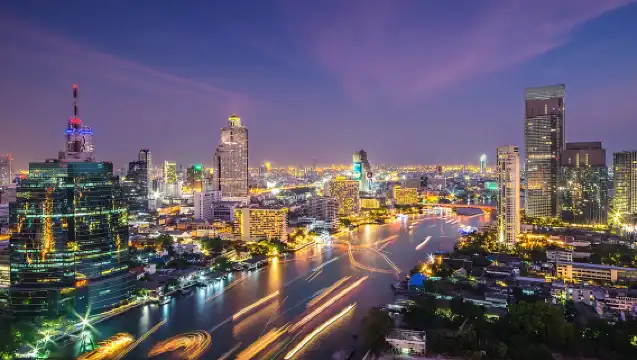 曼谷夜遊湄南河遊船 奧朗卡王子號/奧彼林富麗堂皇/昭披耶公主號任選（豪華遊船+自助晚餐+現場表演）