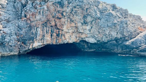 Da Kotor: tour delle attrazioni principali della Grotta Azzurra e della baia di Boka