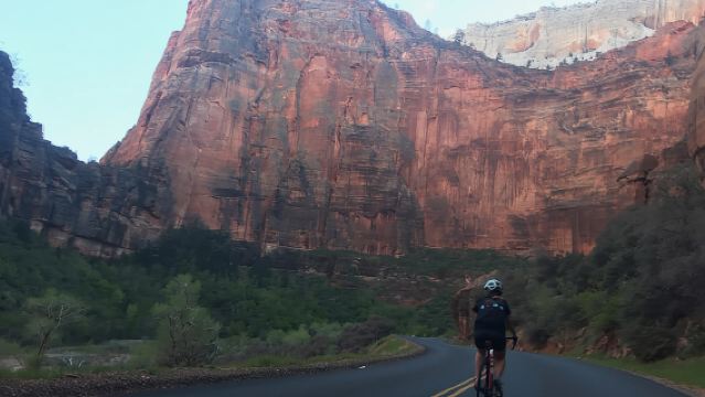 From Springdale: Zion Sunset Biking/eBiking Tour