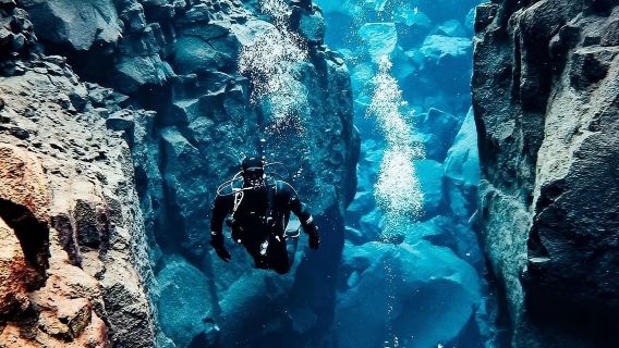 冰島雷克雅未克來回基爾丘山-紅房子等斯奈山半島景點-包車-精選