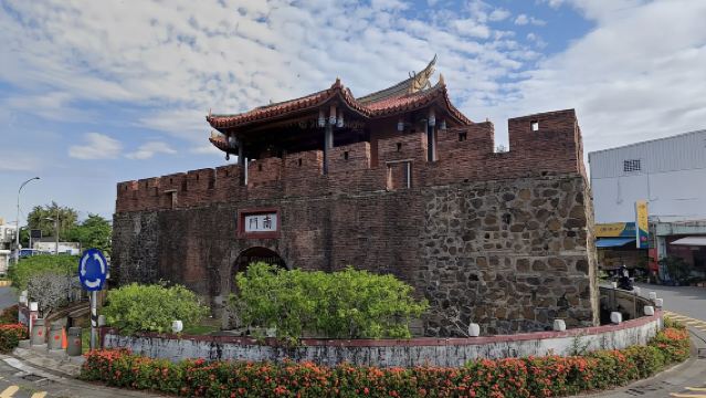 Pingtung|1-day private charter tour to Taiwan's southernmost coastal lighthouse and Hengchun Ancient City (minimum 2 travelers)