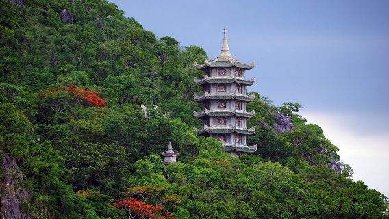 Linh Ung - Montagna di Marmo - Hội An Incantevole e Luminosa da Da Nang, Vietnam
