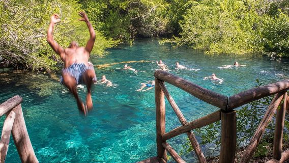 ทัวร์ทะเลสาบปุนตาคานาพร้อมอาหารกลางวัน ล่องเรือ และบาร์เปิด
