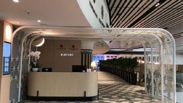 Singapore Changi Airport BLOSSOM - SATS & Plaza Premium Lounge at Terminal 4