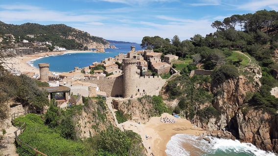 one-day tour to Tossa de Mar and Costa Brava: Beach Vacation Experience