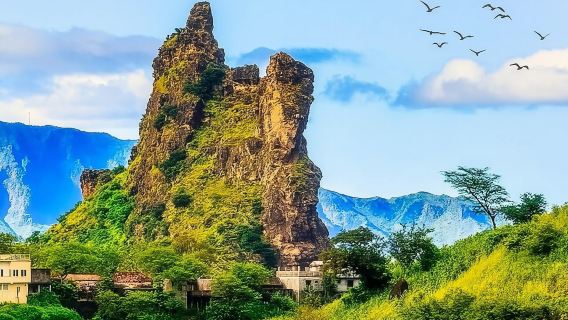 Praia : Excursion d'une journée en minibus pour les croisiéristes
