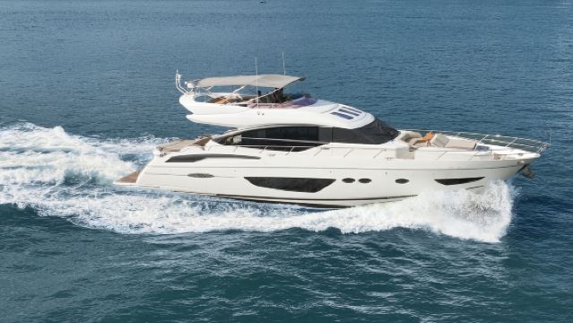 【香港遊艇租賃】香港PRINCES72呎進口豪華遊艇 定義高端出海夜遊維港海釣體驗