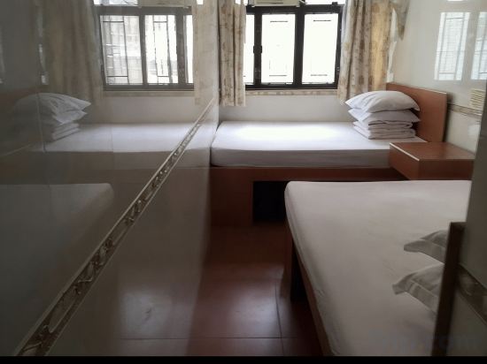 Man Hing Lung Hotel Room Type - Quadruple Room