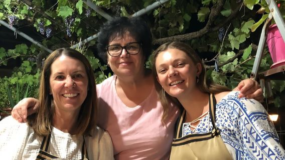 Prepare Osa with Teta Marjeta