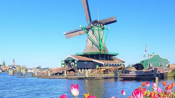 Zaanse Schans and Volendam Private Tour – Clogs, Cheese and More