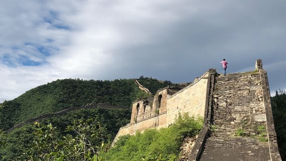 Excursión de un día a la Gran Muralla de Huanghuacheng con conductor de habla inglesa