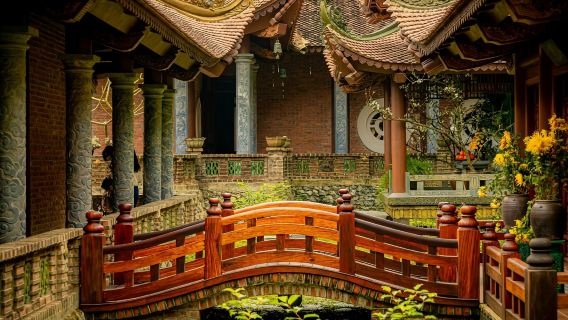 Dia Tang Phi Lai, Cay Thi Pagoda and Trang An complex full day tour