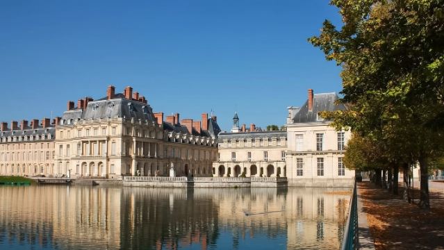 巴黎出發-楓丹白露宮-巴比松畫家村+沃子爵堡|精選一日拼團