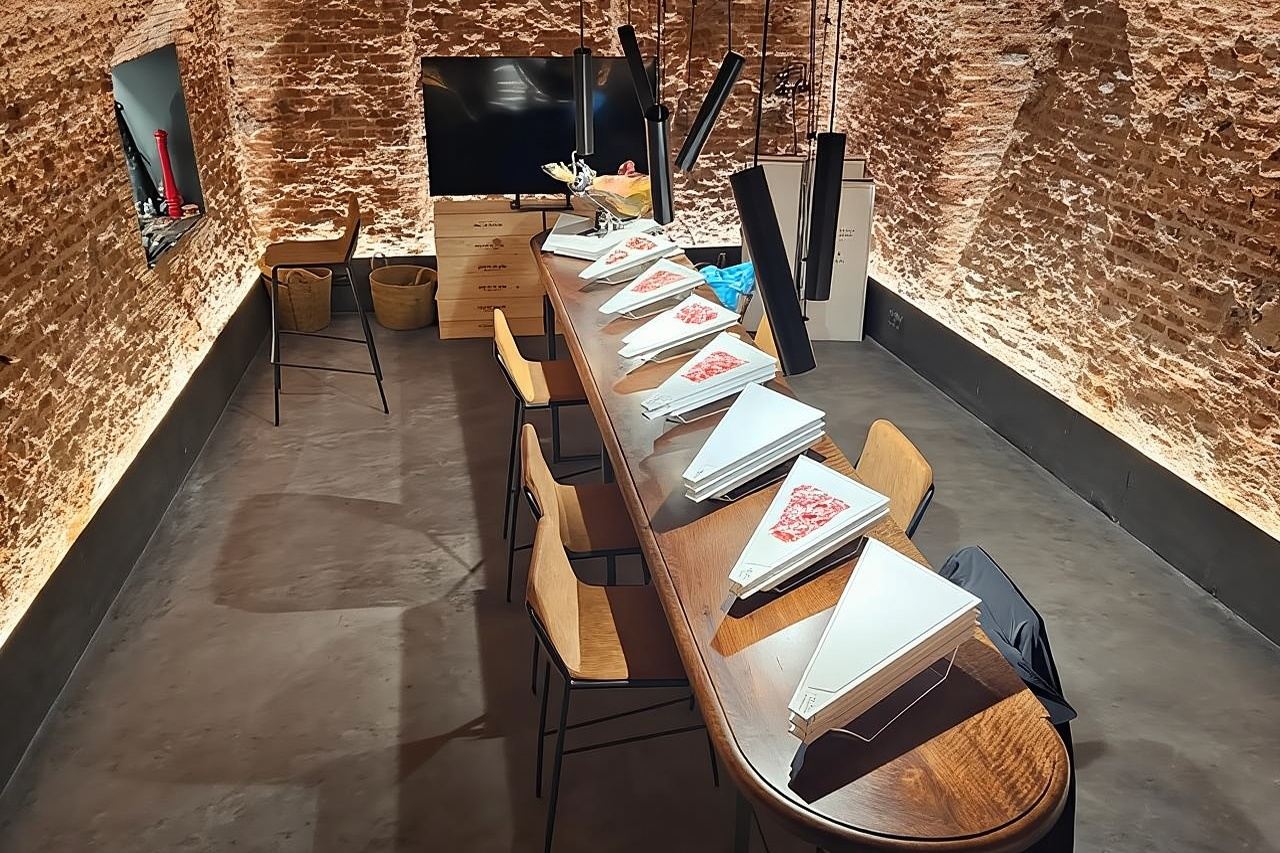 Cured Meats Gourmet Tasting with Wine Pairing in Madrid