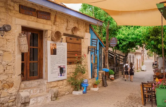 100% 塞浦路斯 - 特羅多斯山脈及村莊之旅 (從帕福斯出發)