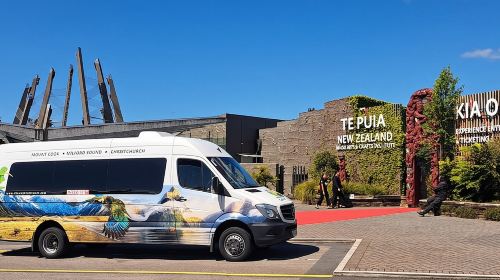 Waitomo Caves & Rotorua - Te Puia Small-Group Tour from Auckland Day Tours