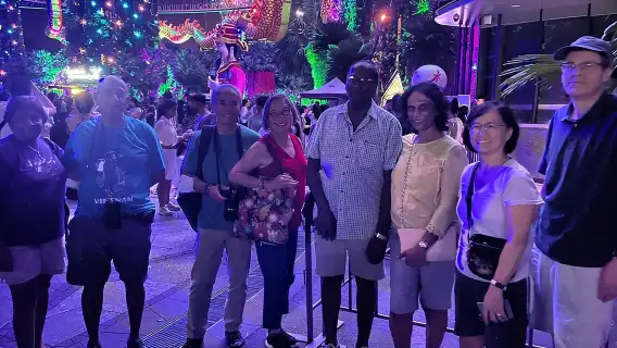 Singapore Starry Night : Cruise, Rhapsody, Spectra with Dinner