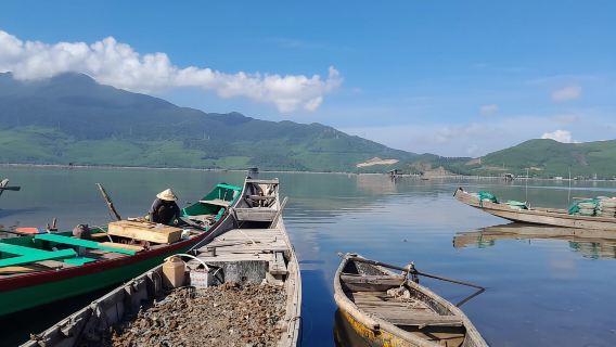 Hoi An: Private Transfer to/from Hue with Fabulous Stops