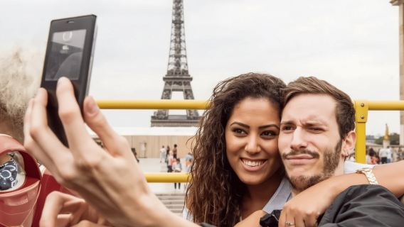 Paris: Louvre-Museum mit Schnellzugang und Hop-On/Hop-Off-Bustour