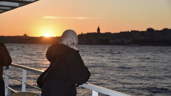 Istanbul: Explore Bosphorous on a Sunset Boat Cruise