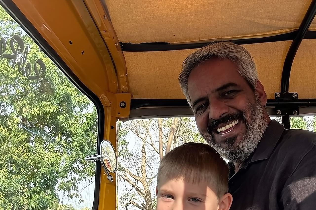 トゥクトゥクまたは車でウダイプール観光