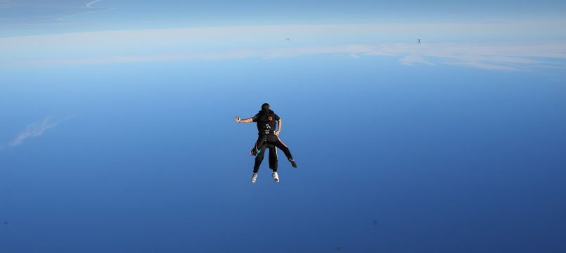 15,000 Ft Skydiving in Byron Bay Available in the Week
