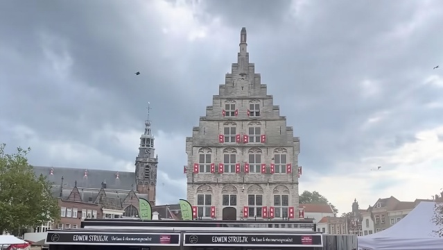 豪達五大經典景點+包車接送，輕鬆打卡荷蘭芝士之都！