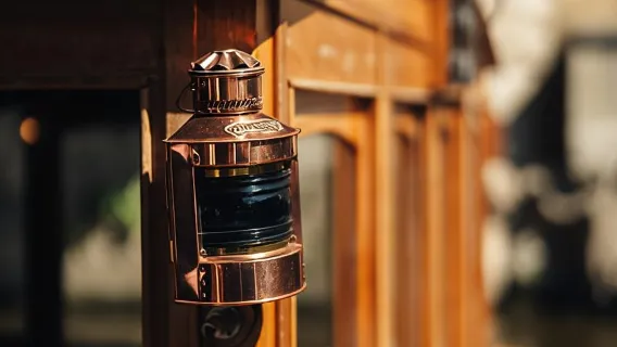 Praga: crociera sui canali intorno al Ponte Carlo