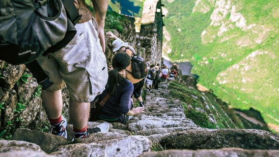 Cusco: Excursión de un día a Machu Picchu y Huayna Picchu con tren