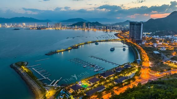 Lobster And Seafood Buffet at All Seasons Restaurant