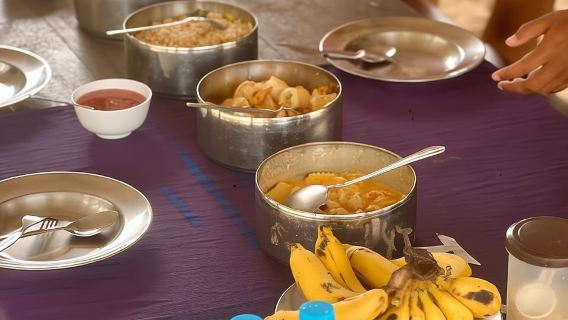 Krabi: Recorrido en barco por 4 islas al atardecer con esnórquel nocturno