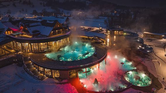 クラクフ発ザコパネツアー、ケーブルカー、温泉（ホテル送迎付き）