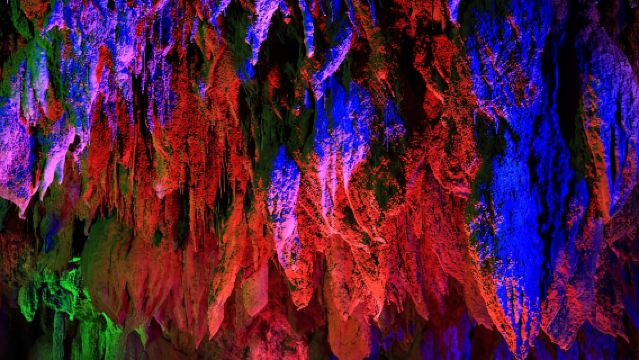 쿤밍 동굴에서의 지하 탐험: 주샹(Jiuxiang) 심층 1일 투어