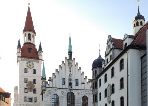 德國慕尼黑王宮+瑪利亞廣場+寶馬博物館+英國花園【包車優選】