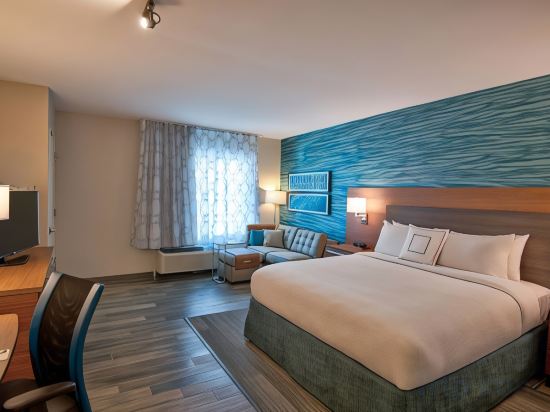 TownePlace Suites by Marriott Miami Airport - Tap to explore photos