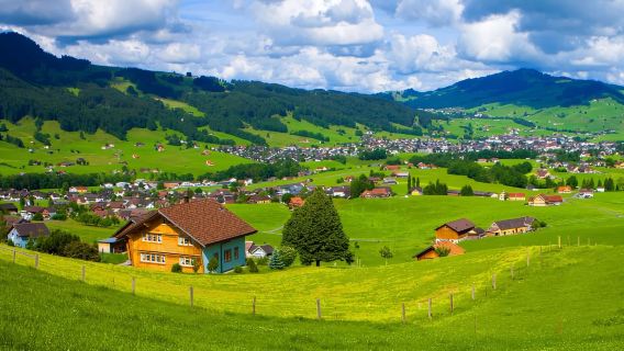 Appenzell and Hoher Karsten one-day tour in Switzerland|Including cheese + chocolate workshop + cable car
