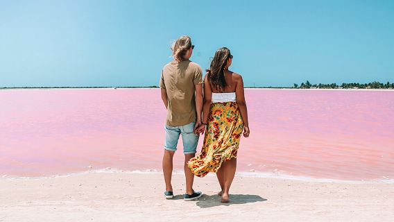 Las Coloradas & Rio Lagartos Tour from Cancún